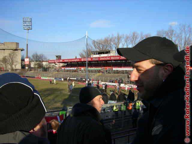 26.02.2006 Unser 2.Vorsitzender bei St. Pauli II - Altona 93  1:0